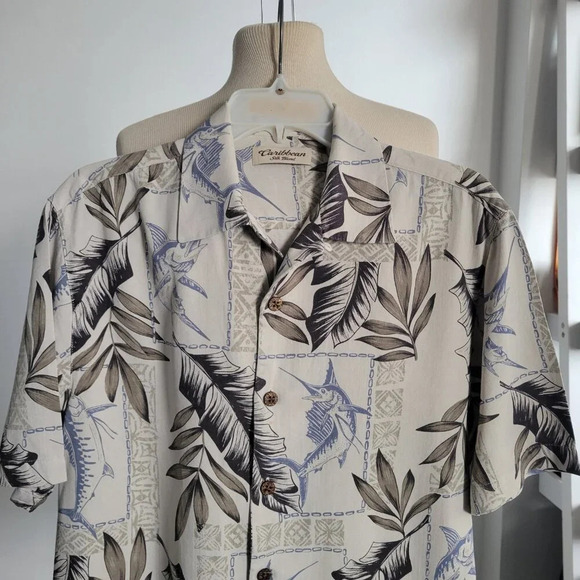 Caribbean Men’s Silk Blend Button Up Sailfish Hawaiian Shirt (Size: M) - Picture 9 of 16